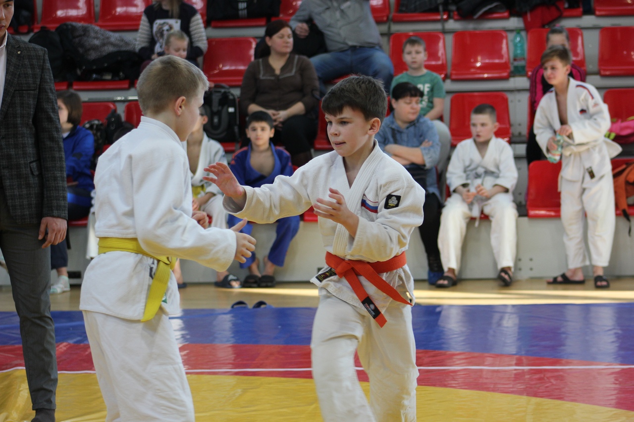 0203203